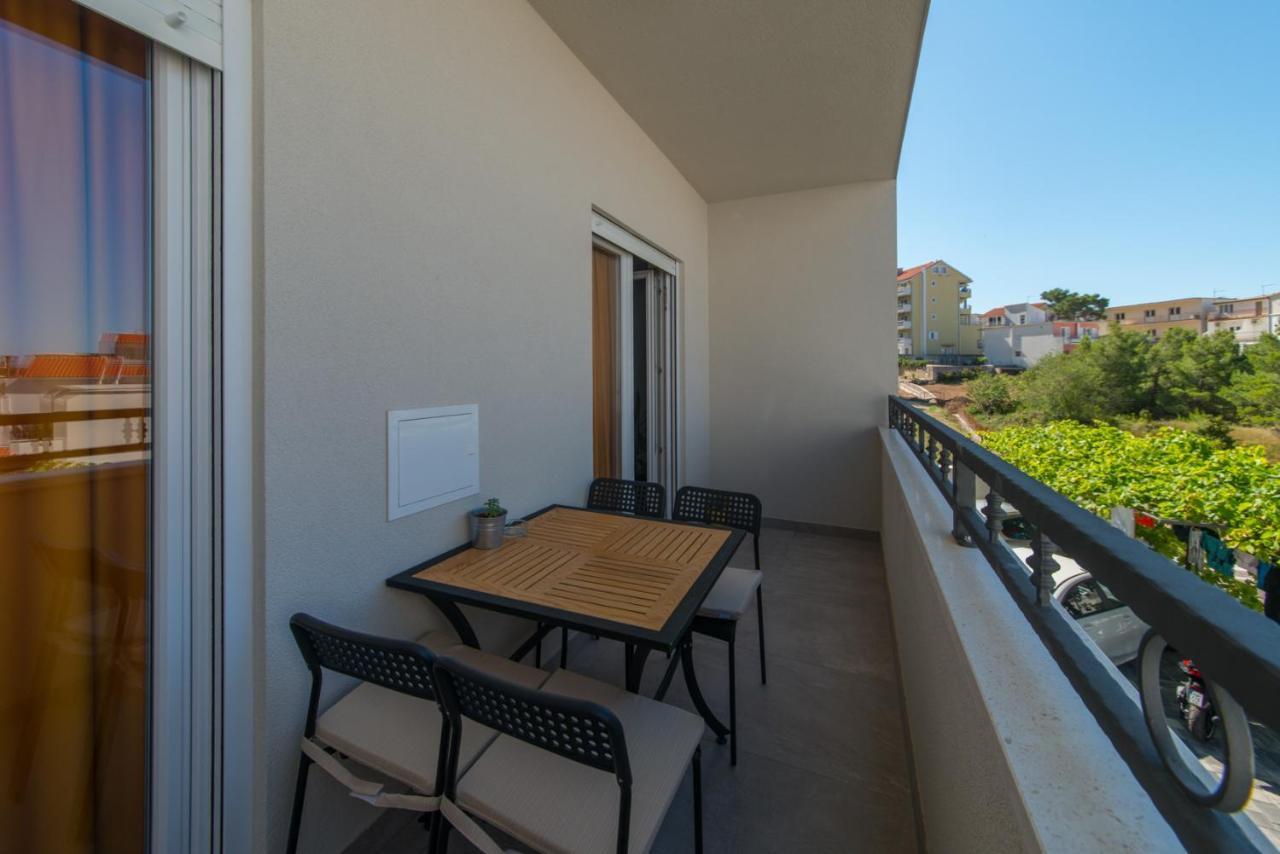 Apartmani Spiline Baska Voda Exterior photo