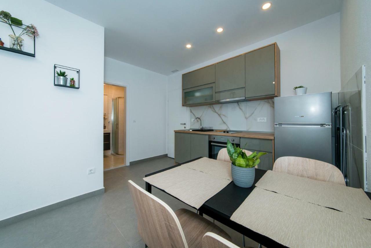 Apartmani Spiline Baska Voda Exterior photo